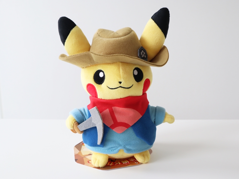 ポケモン化石博物　ピカチュウ　ぬいぐるみ　2体