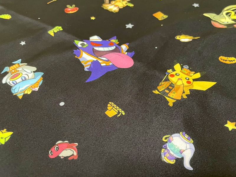 ポケモンたちのハロウィンをイメージしたピカチュウたちが
