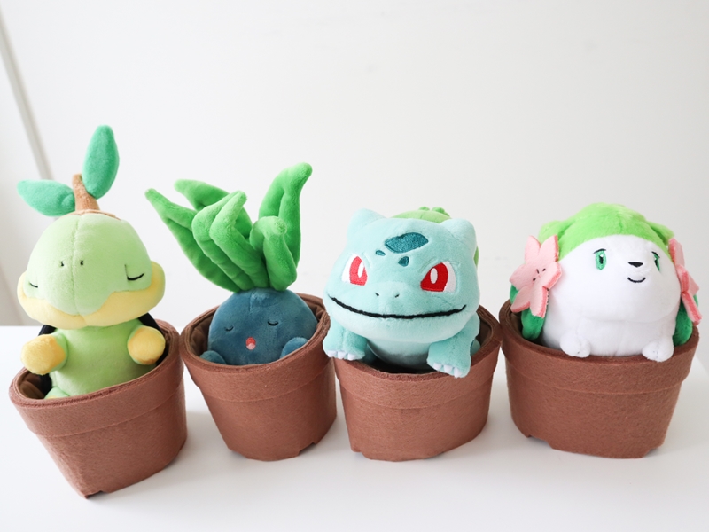 くさタイプのポケモンたちをメインに描いたガーデニングがテーマのグッズ Pokemon Grassy Gardening がポケモンセンターに登場 5 15 土 発売 ポケモンだいすきクラブ