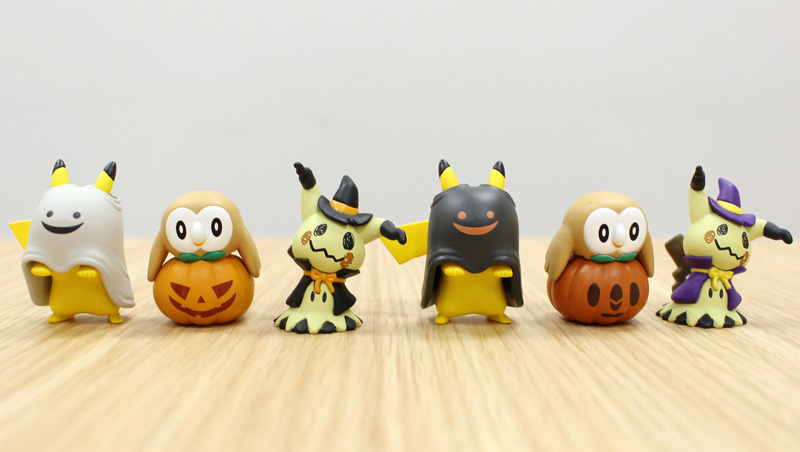 ハロウィンの仮装をしたピカチュウ、モクロー、ミミッキュがカプセル ...