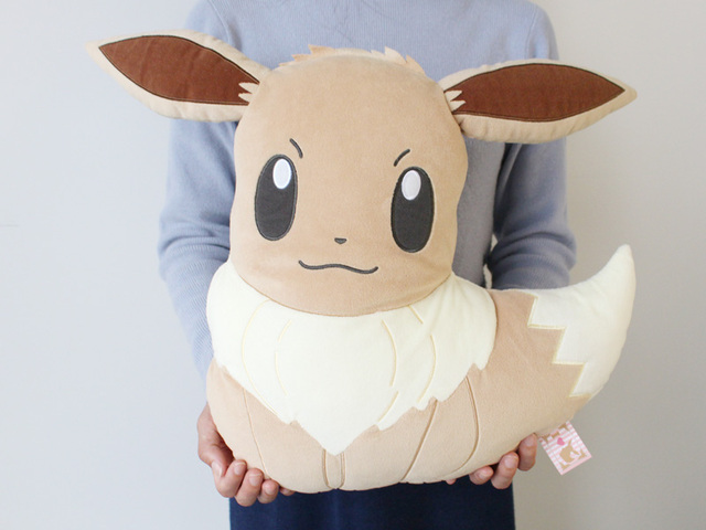 新品　ポケモン　ぬいぐるみ　クッション　ピカチュウ　コダック　ヒトカゲ　帽子